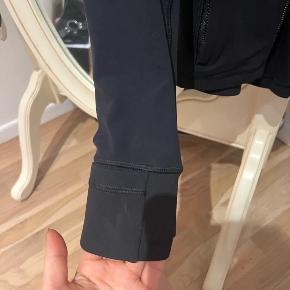 Lululemon Define Jacket - Picture 3 of 4